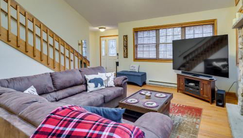 Hot Tub, Game Room! Poconos Home 22 Mi to Slopes - Foto 5