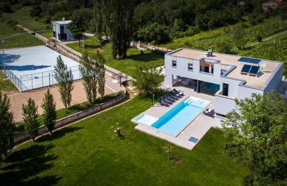 Luxury Villa Lucella, big pool, spa, tennis, gym, volleyball - Foto 3