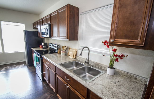 Cozy Remodeled 2br/2ba Near Downtown Sleeps 8 - Foto 10