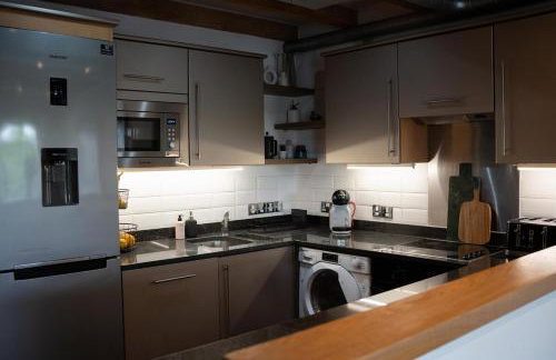 3BR Riverside Warehouse Loft - Foto 19