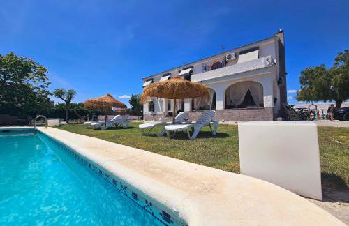 White Paradise Villa - Sol y Luz - by SunCastle apartamentos - Foto 70