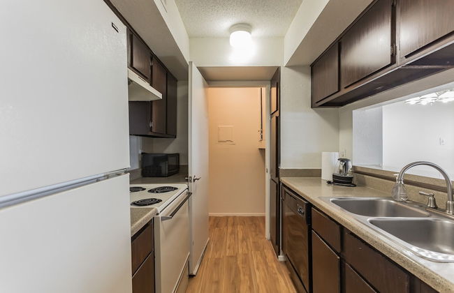 The Relaxing Suites of Midland - Photo 47