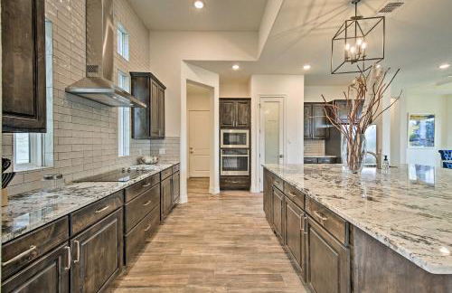 Cascada at Canyon Lake about 1 Mi to Wedding Venues! - Photo 4