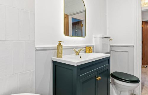 Modern 5B House - Ideal for Contractors & Families - Photo 26