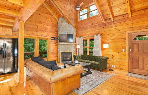 Cabin 3 Miles off I-40-hot tub-firepit-secluded better than a Hotel - Photo 24