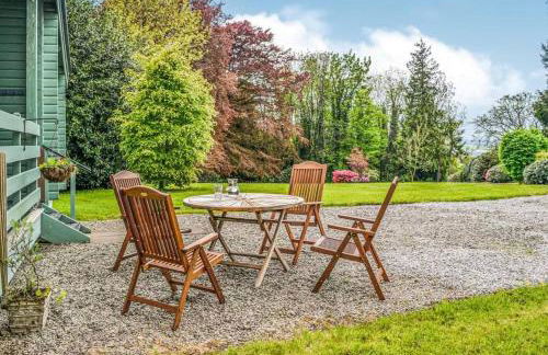 Rustic Secluded Hidden Gem At Rockhall - Photo 3