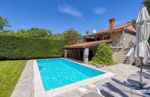 Holiday House Mlin - Photo 1