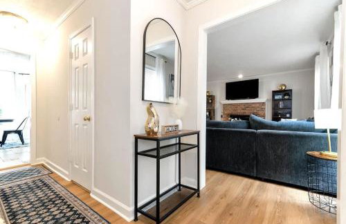 4BR Cozy Family Retreat Near Mall of GA, Near Lake Lanier - Sleeps 10 - Foto 72