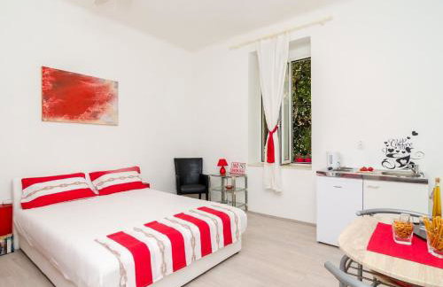 Apartment Caceris - Comfort Studio Apartment with Terrace - Photo 19