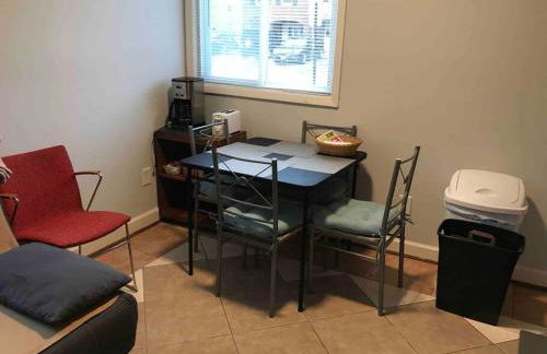 Walk2Metro's,DCGem,Private,Wifi, FreeParking - Foto 29