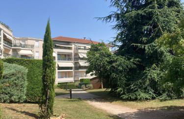 Bedroom apartment with balcony and pool - Foto 13