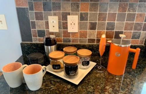 Modern SW Michigan Lakefront Home with Fireplace - Foto 62