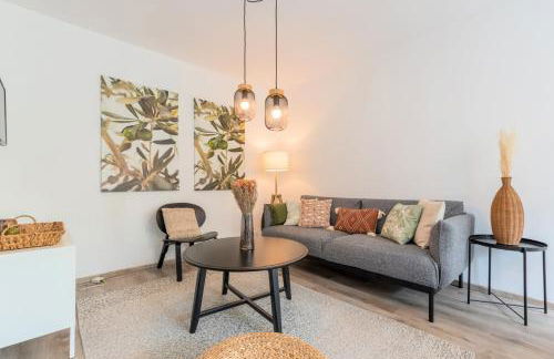 Charming apartment with parking and balcony. - Foto 1