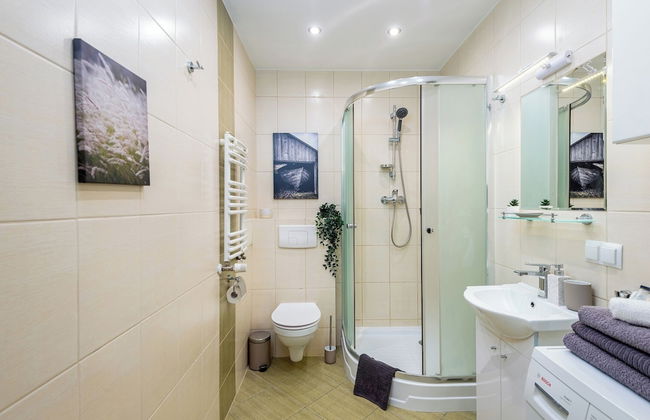 Lothus - by Kairos Apartments - Photo 16