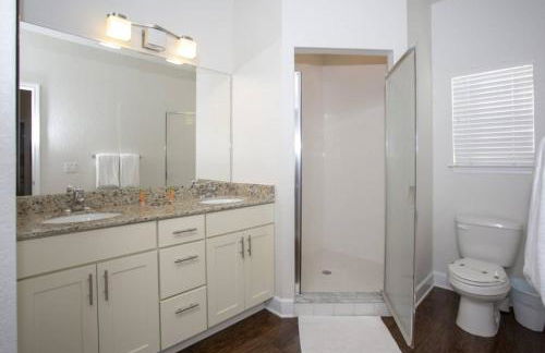 2956 Lucaya Village - Gorgeous Four Bed Condo Close to Disney Area - Foto 22