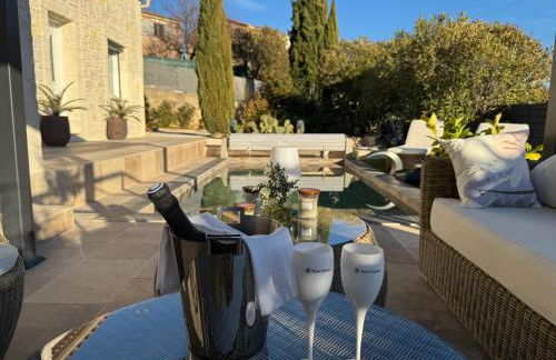 CASA AMOR & SPA, appartement suite jacuzzi & piscine chauffée - Foto 3