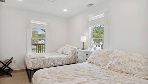 Lg-Group Oasis Near Beach w/Firepit; Pets OK - Foto 4