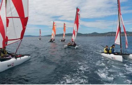 French Riviera centre ville plage port balcon panoramique et Clim - Foto 19