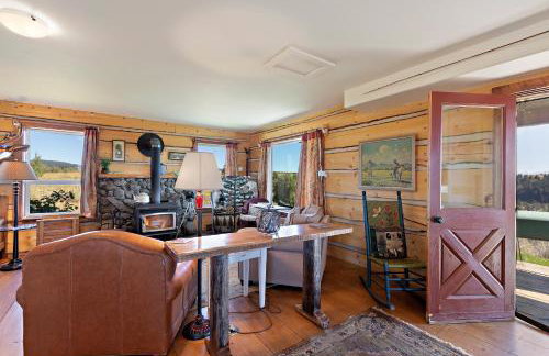 Lindas Perch by KABINO On Bank of Henrys Fork Mtn Views Fishing 6 acres Snake River WIFI - Foto 4