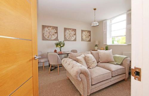 Apartment 11 Bluebridge with Free Parking - Photo 61