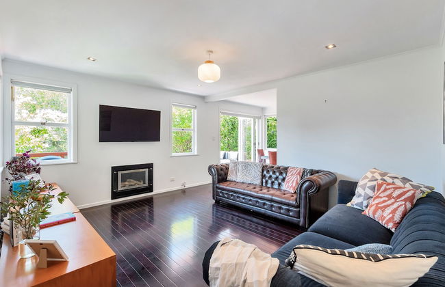 Bright Airy & Spacious 3 BR Home - Foto 15