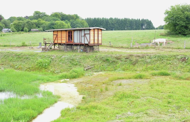 Cozy Mobile Home in Vresse-sur-semois With Terrace - Foto 18