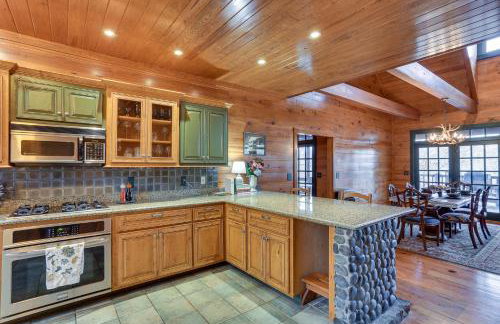 Lakefront Custom-Built Mentone Home Game Room! - Foto 11