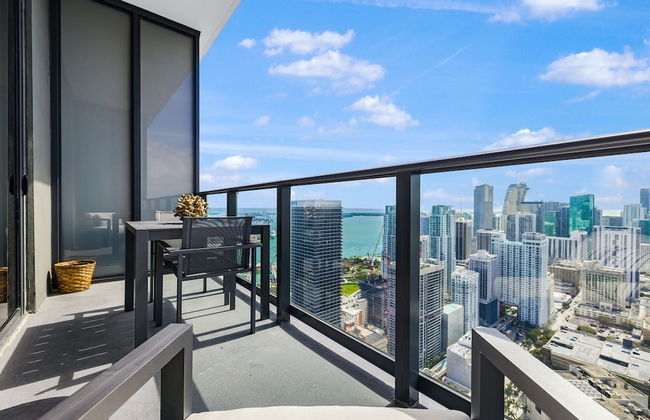 Perfect Studio Stay in Downtown Miami - Photo 26