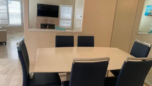 Pacific Breeze Right Next to Huntington Beach Pier! Steps from Beach!! - Foto 4