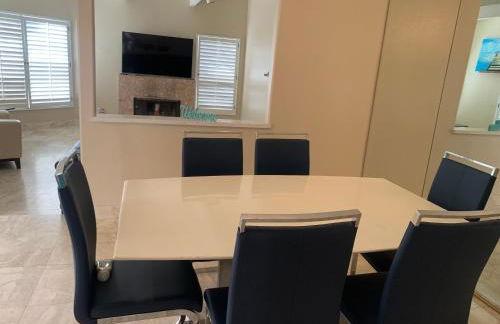 Pacific Breeze Right Next to Huntington Beach Pier! Steps from Beach!! - Photo 4