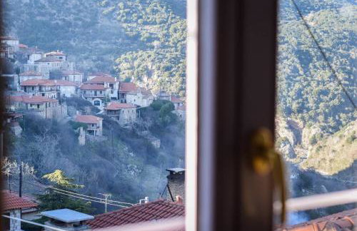 Secluded Mountain Refuge - Theonimfi Paradise Gem - Foto 48