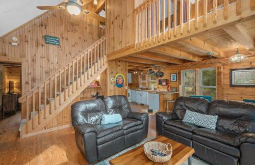 Luxury Cabin 45 Min to Asheville Hot Tub & Fire pit - Foto 17