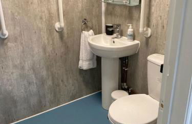 Pelican House - Photo 13