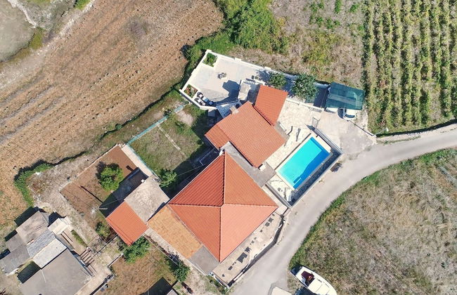 Villa Ivana - Three-bedroom Villa With Private Pool - Photo 37