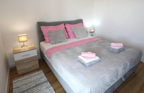 Apolo Apartments - Pool & Garden Retreat - Foto 70