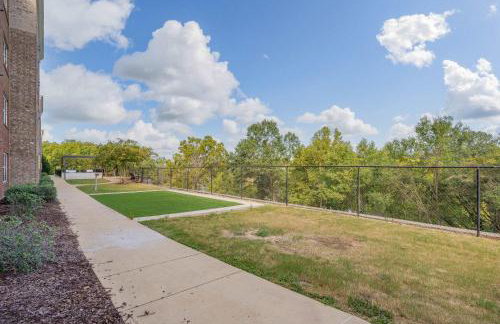 5th Quarter at Watercress- 0 9 Miles to UA- 2 BR 2 BA- Riverfront - Foto 32