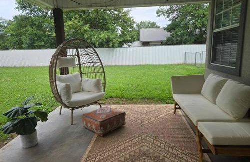 4 bedroom pet friendly grill under 5 min to airport and Choctaw Casino - Foto 35