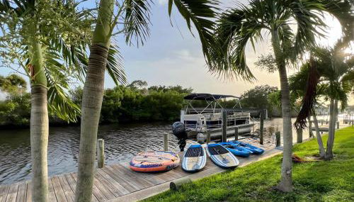 House With A BoatYour Private Waterfront Resort - Foto 3