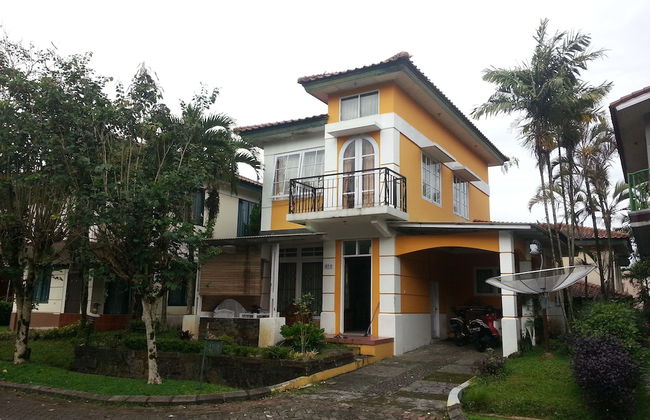 Villa Kota Bunga Tulip - Photo 28