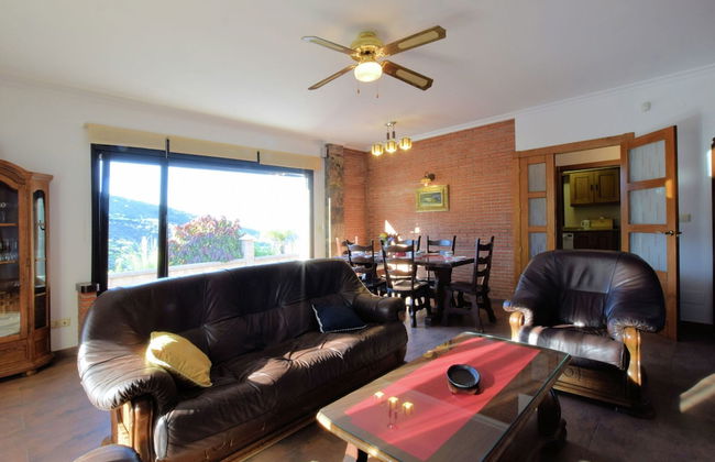 Luxury Villa in Sayalonga With Private Pool - Photo 9