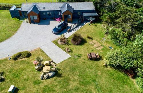 2 Bedroom Cottage sleeps 4, with Pool Use, Sennen - Foto 1