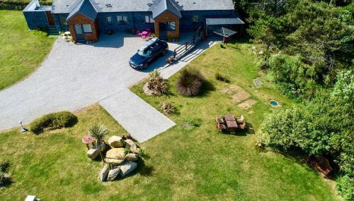 2 Bedroom Cottage sleeps 4, with Pool Use, Sennen - Foto 1, Garden view