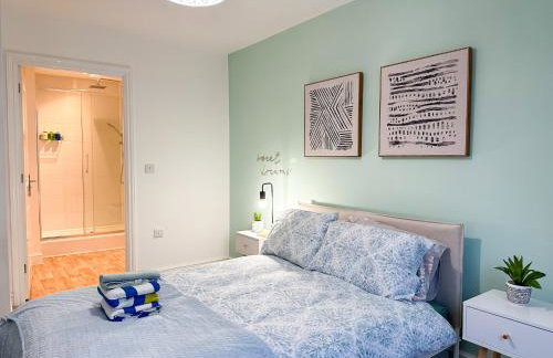 Luxury 2 Bedroom City Centre Apartment - Secure Parking - Amazing location! - Foto 35