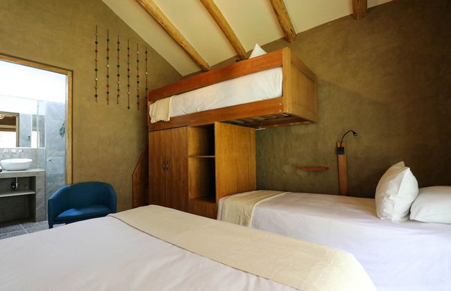 w Fabulous 3BR House in Villa Sagrado - Photo 41