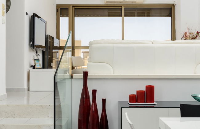 3BR Apt Steps from Sea W Parking - Foto 14