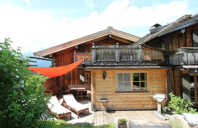 Chalet in St Johann on Ski Slopes - Foto 1