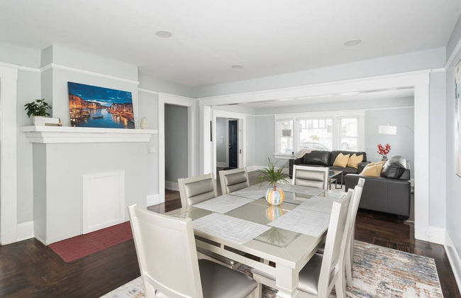 Bankers Hill Bliss Chic Roomy Home Near Airport - Foto 14