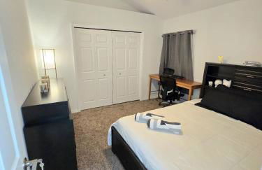 Pool house Best location in Wesley Chapel - Photo 68