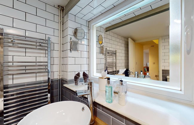 Beautiful Georgian Duplex - Photo 38