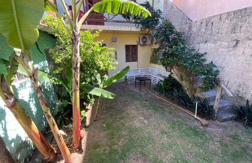 Lindo, simples, aconchegante e pé na areia - Foto 3